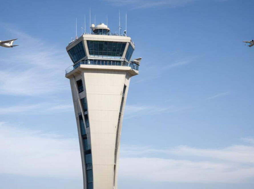 torre de control aeropuerto