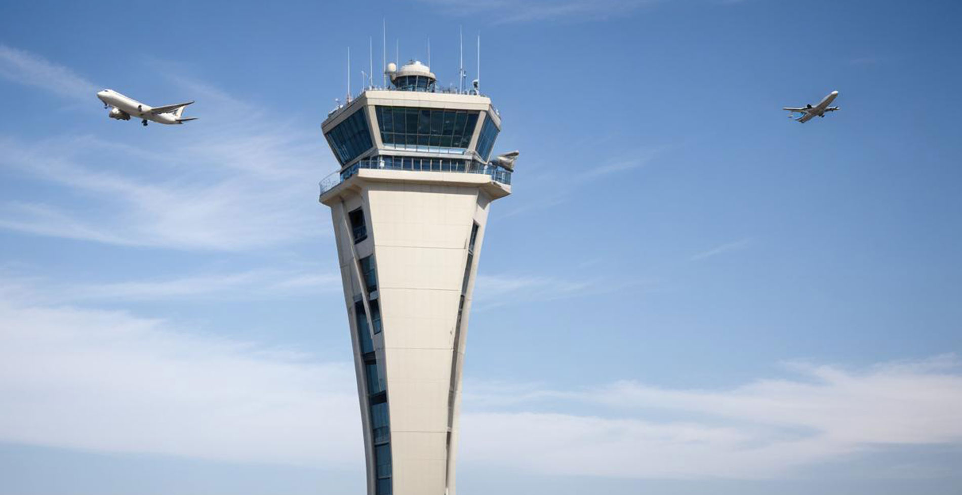 torre de control aeropuerto